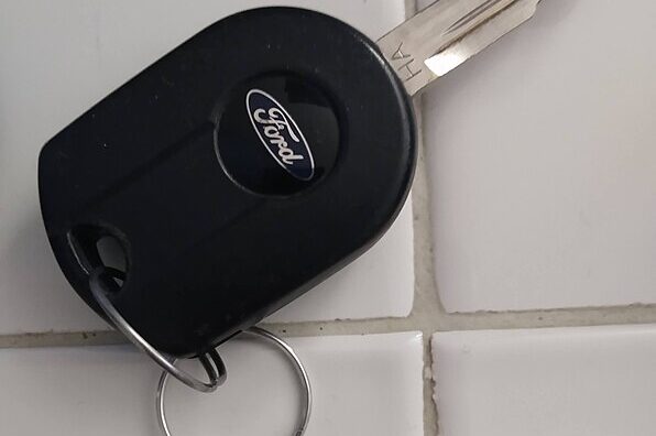 File:Ford car keys.jpg